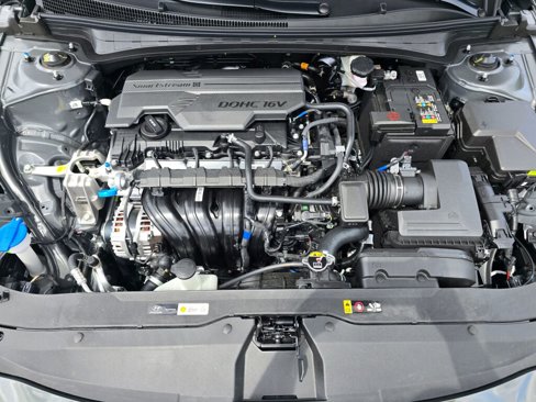 New 2025 Hyundai Elantra Sport image 16