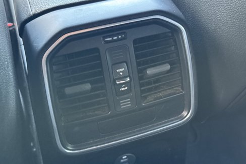Used 2020 Porsche Macan image 13