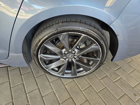 Used 2024 Toyota Corolla SE w/ SE Package image 9