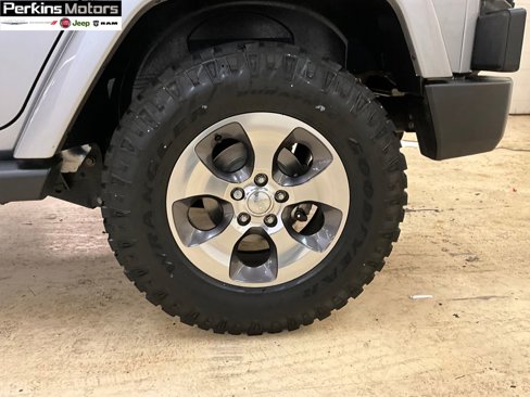 Used 2018 Jeep Wrangler Unlimited Sahara image 16