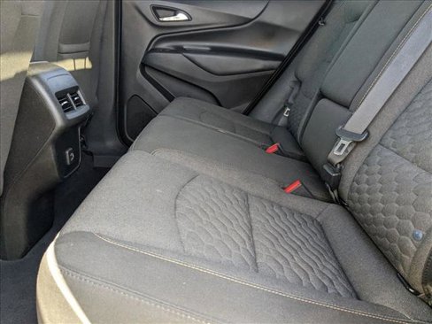 Used 2020 Chevrolet Equinox LT w/ Driver Convenience Package image 16