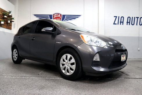 Used 2014 Toyota Prius C One image 7