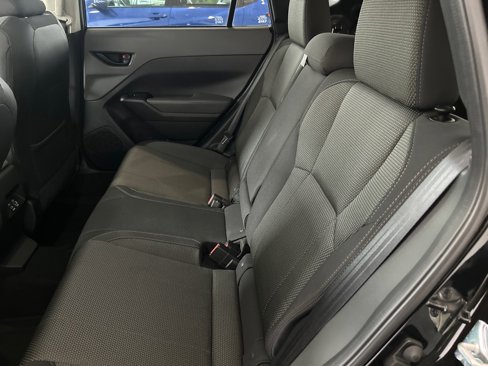 Used 2024 Subaru Crosstrek 2.0i Premium image 12
