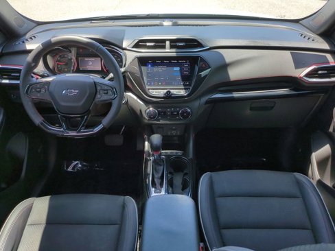 Used 2021 Chevrolet TrailBlazer RS w/ Technology Package image 14
