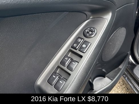 Used 2016 Kia Forte LX image 11