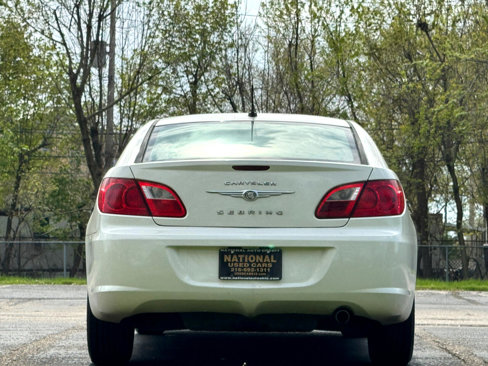 Used 2009 Chrysler Sebring Touring w/ Electronics Convenience Group image 17