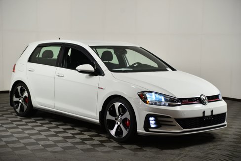 Used 2019 Volkswagen Golf S image 6