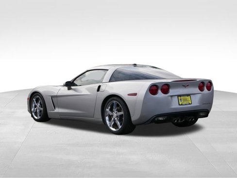 Used 2005 Chevrolet Corvette Coupe w/ Preferred Equipment Group image 5