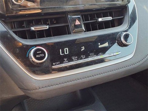 Used 2022 Toyota Corolla SE image 13