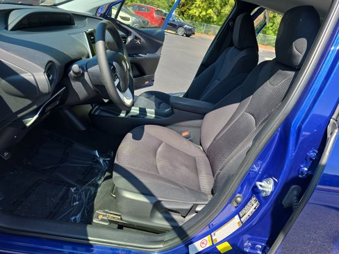 Used 2017 Toyota Prius Two image 14