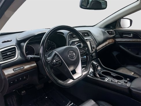 Used 2018 Nissan Maxima Platinum image 9