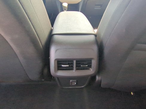 Used 2023 Chevrolet Equinox LT image 28