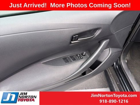 Used 2023 Toyota Corolla LE image 10