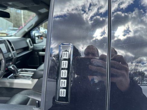 Used 2020 Ford F150 Lariat w/ Equipment Group 502A Luxury image 14
