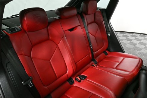 Certified 2021 Porsche Macan S image 23