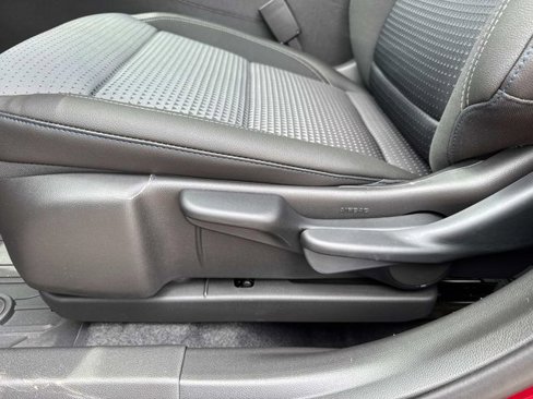 New 2025 Chevrolet Trax LT w/ Driver Confidence Package image 15