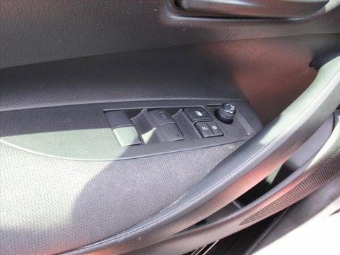 Used 2022 Toyota Corolla LE image 27