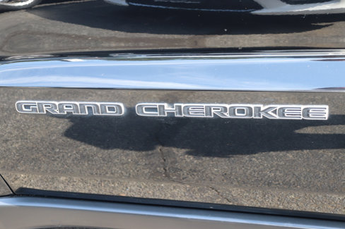 Used 2020 Jeep Grand Cherokee Limited w/ Luxury Group II image 63