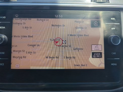 Used 2018 Volkswagen Tiguan SEL image 15