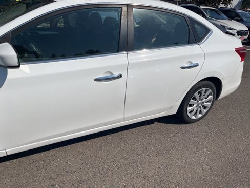 Used 2018 Nissan Sentra S image 5