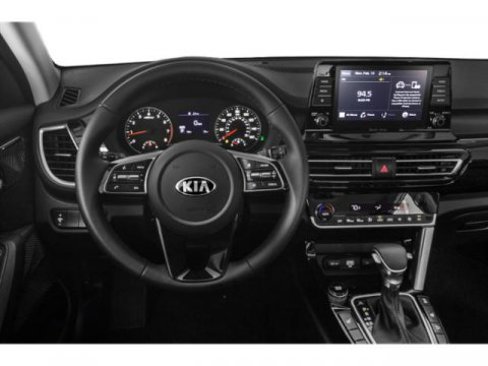Certified 2021 Kia Seltos EX image 10