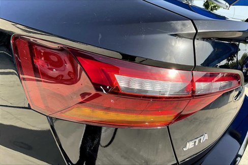 Used 2019 Volkswagen Jetta S w/ Driver Assistance Package image 28