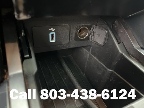Used 2018 Ford Explorer XLT w/ Equipment Group 202A image 30