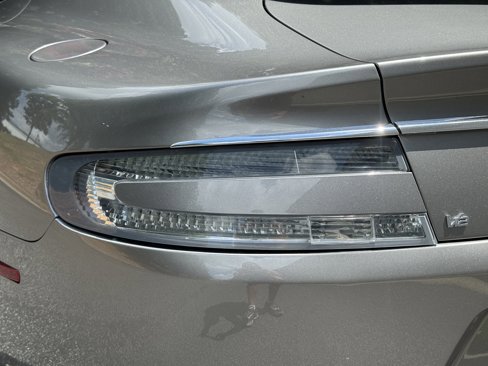 Used 2011 Aston Martin Rapide Luxe image 28