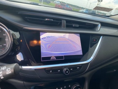 Used 2021 Buick Encore GX Essence image 21