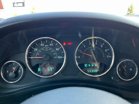 Used 2017 Jeep Wrangler Unlimited Rubicon w/ Max Tow Package image 19