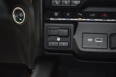 Used 2022 Chevrolet Silverado 2500 High Country w/ Technology Package image 35