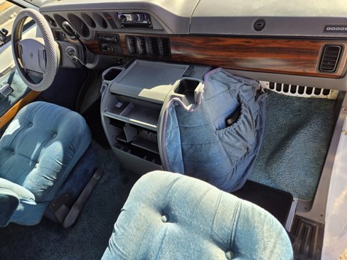 Used 1994 Dodge B2500 image 14