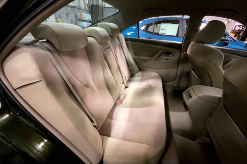 Used 2011 Toyota Camry LE image 19