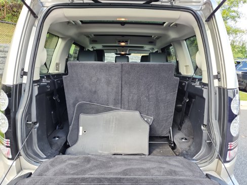 Used 2015 Land Rover LR4 HSE image 13