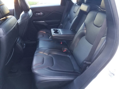 Certified 2021 Jeep Cherokee Latitude Lux w/ Sun & Sound Group image 18