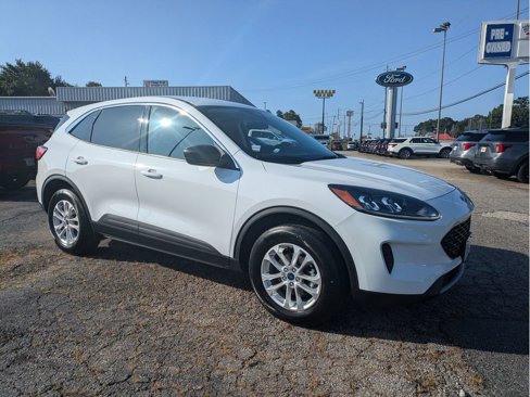 Certified 2022 Ford Escape SE w/ Cold Weather Package image 4