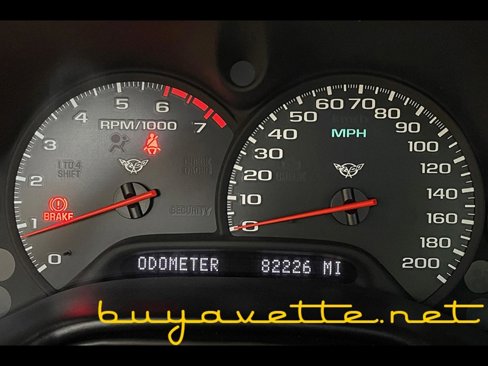Used 2001 Chevrolet Corvette Coupe w/ Preferred Equipment Group2 image 16