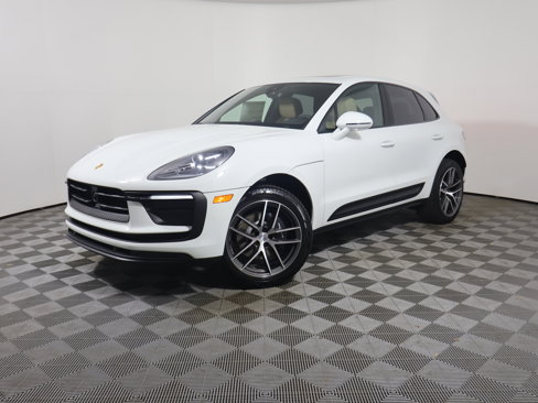 New 2025 Porsche Macan image 1