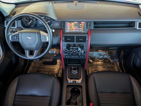 Used 2018 Land Rover Discovery Sport HSE image 18