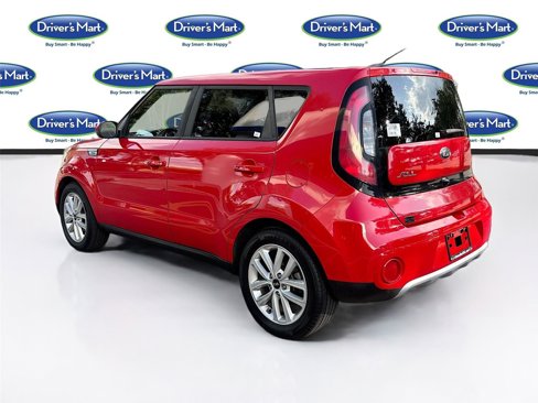 Used 2018 Kia Soul + image 6