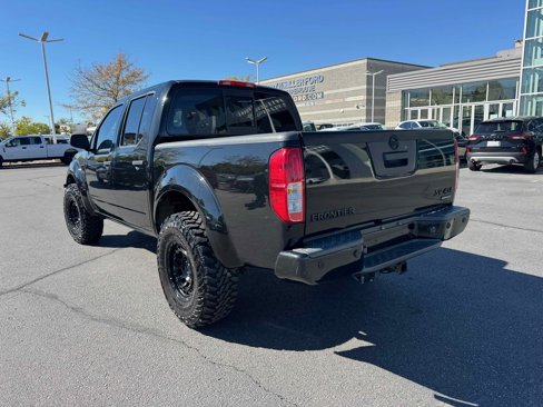 Used 2018 Nissan Frontier SV w/ Value Truck Package image 5