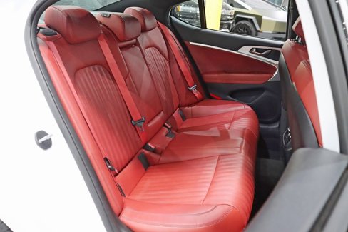 Used 2023 Genesis G70 2.0T w/ Sport Prestige Package image 28