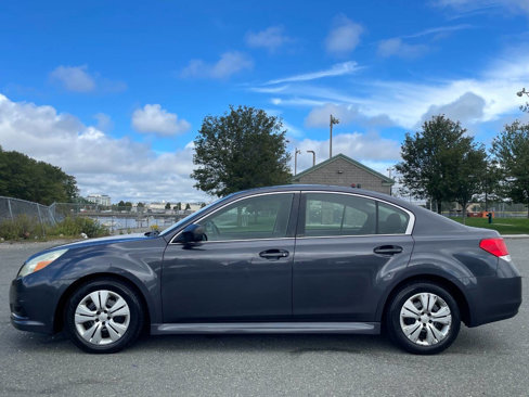 Used 2010 Subaru Legacy 2.5i image 4
