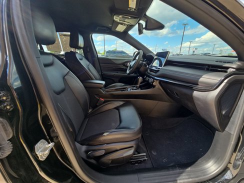 Used 2023 Jeep Compass Altitude image 28