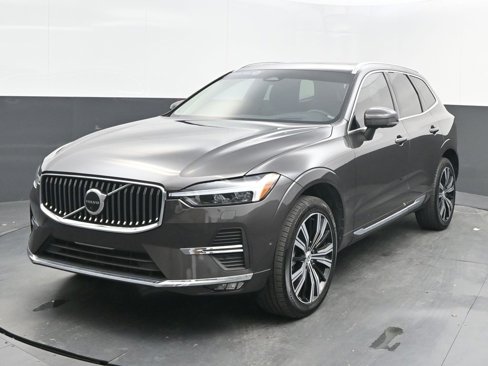 Certified 2023 Volvo XC60 B5 Ultimate w/ Protection Package Premier image 3