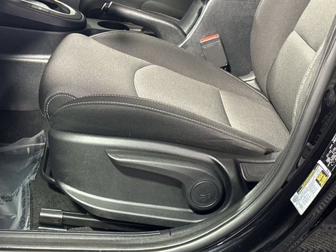 Used 2023 Kia Forte LXS image 14