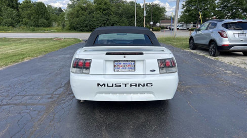 Used 1999 Ford Mustang Convertible image 4