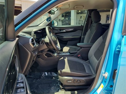 Certified 2025 Chevrolet TrailBlazer LT w/ Convenience Package image 18