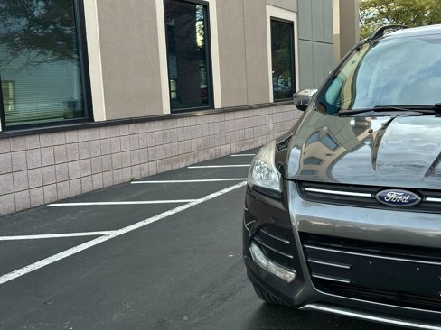 Used 2016 Ford Escape SE w/ SE Chrome Package image 10