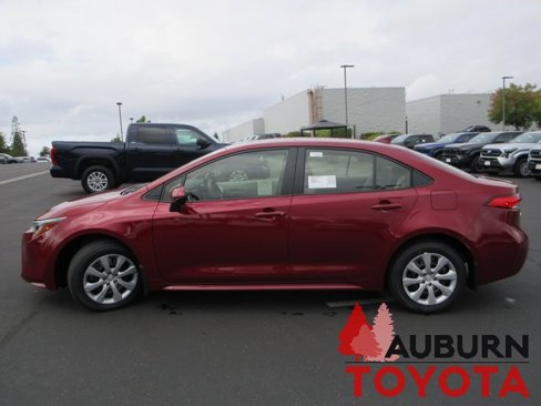 New 2026 Toyota Corolla LE image 4